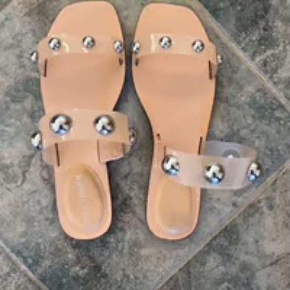 NWOB MARC FISHER Frosted Lucite Studded Sandals